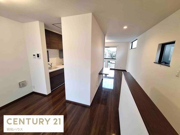 ���r���O �������̒����ɃL�b�`��������܂��I