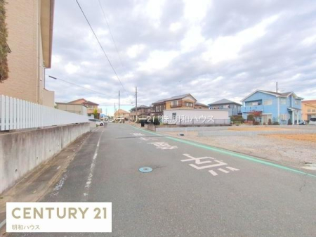 �O�ʓ��H�܂ތ��n�ʐ^ 4����