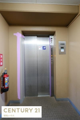 ���̑����p�� �G���x�[�^�[�Ŋy�X�ړ��I