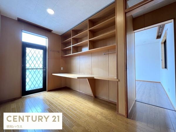 ���r���O�ȊO�̋��� �o���R�j�[���̖��邢���փX�y�[�X�I