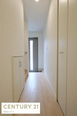 ���� 1�K�z�[���ɂ͎��[������܂�