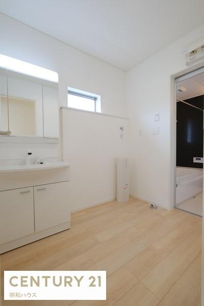 ���ʑ�E���ʏ� �O�ʋ��t���V�����v�[�h���b�T�[