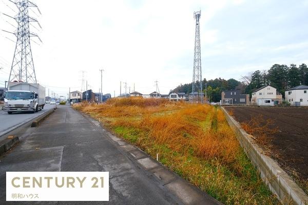 �O�ʓ��H�܂ތ��n�ʐ^ ��O11���E���z�����Ȃ����n�ł��I