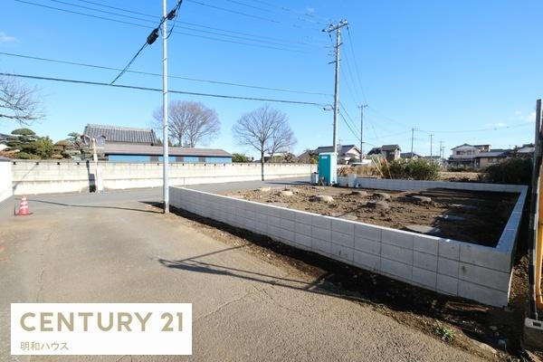 �O�ʓ��H�܂ތ��n�ʐ^ �R���r�j�܂œk��6���I