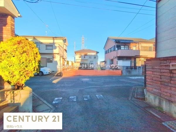 �O�ʓ��H�܂ތ��n�ʐ^ -