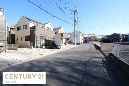 �O�ʓ��H�܂ތ��n�ʐ^ �Ԓʂ肪���Ȃ��Ԍɓ�������S�ł��I