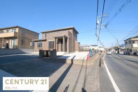 �O�ʓ��H�܂ތ��n�ʐ^ �쐼��8.4�������ɐړ�