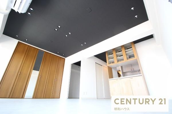 ���r���O �������ȃg�b�v���C�g�̂��閾�邢���r���O