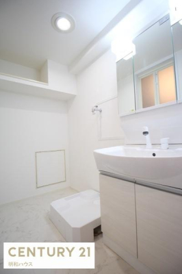 ���ʑ�E���ʏ� �E�ߎ�