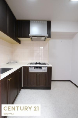 �L�b�`�� ���ɗ①�ɂ̃X�y�[�X������܂�