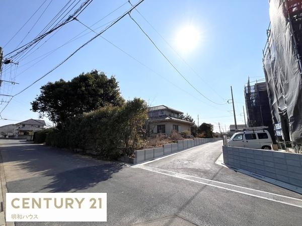 �O�ʓ��H�܂ތ��n�ʐ^ -