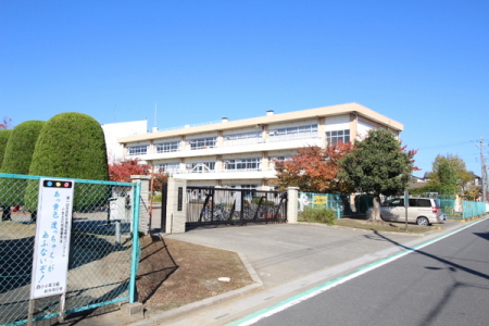 ���ӊ� �y���w�Z�z�F350m�g����������ꏬ�w�Z