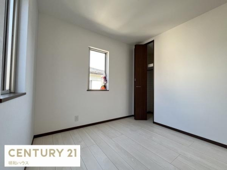 �m�� �m��4.5��