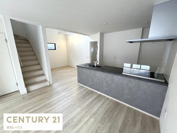 ���r���O 1�����E�Ί�ň��A�I���r���O�C���K�i�I