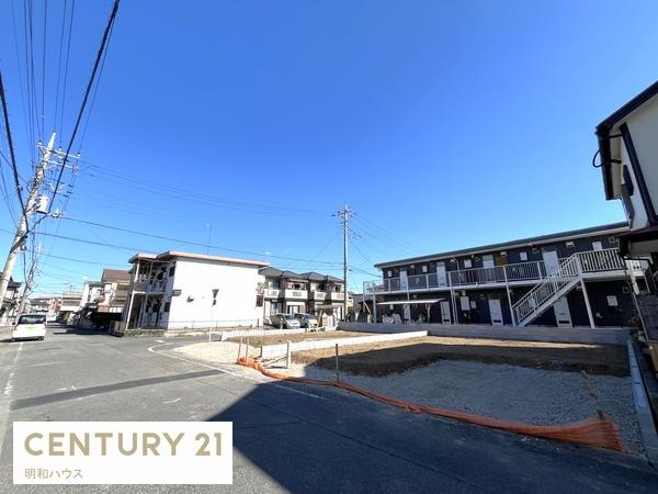 �O�ʓ��H�܂ތ��n�ʐ^ ���ӂ͐����ɕK�v�Ȏ{�݂��[�����Ă��܂��I