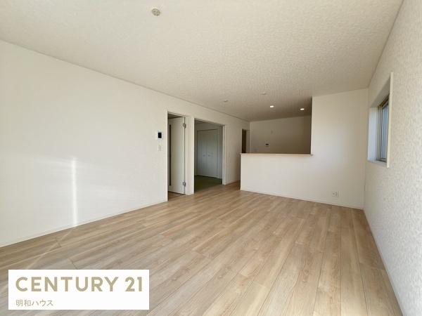 ���r���O 3���� LDK16���@�Ƒ��̌e���̋��