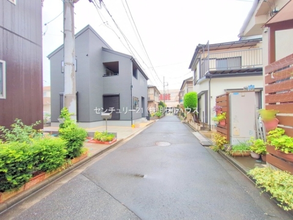 �O�ʓ��H�܂ތ��n�ʐ^ -