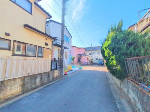 �O�ʓ��H�܂ތ��n�ʐ^ -