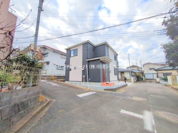 �O�ʓ��H�܂ތ��n�ʐ^ -