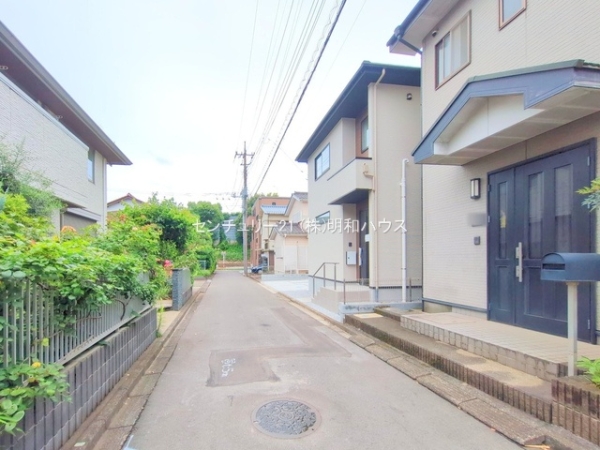 �O�ʓ��H�܂ތ��n�ʐ^ -