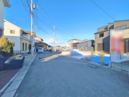 �O�ʓ��H�܂ތ��n�ʐ^ -