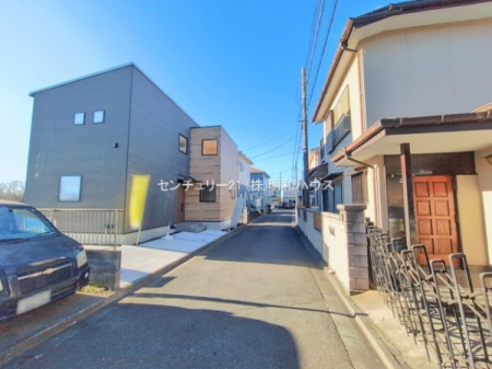 �O�ʓ��H�܂ތ��n�ʐ^ -