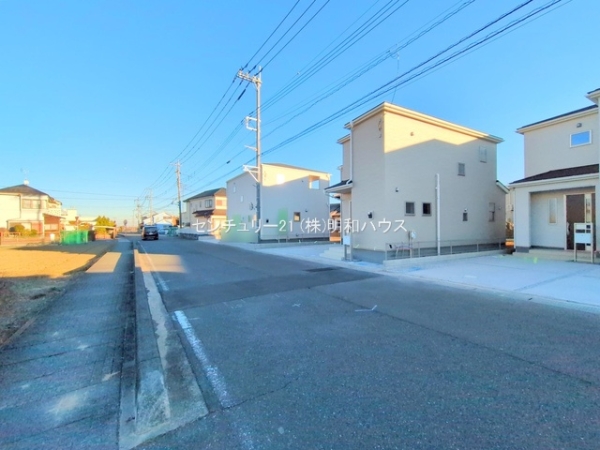 �O�ʓ��H�܂ތ��n�ʐ^ -