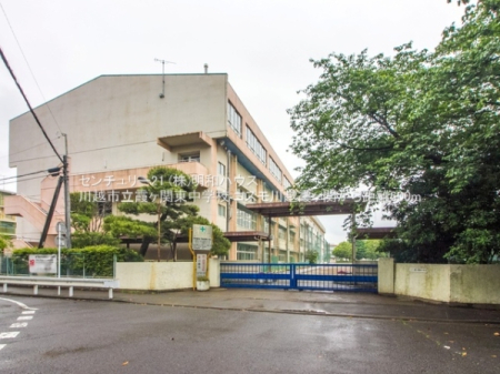 ���ӊ� �y���w�Z�z�F600m��z�s�������֓����w�Z