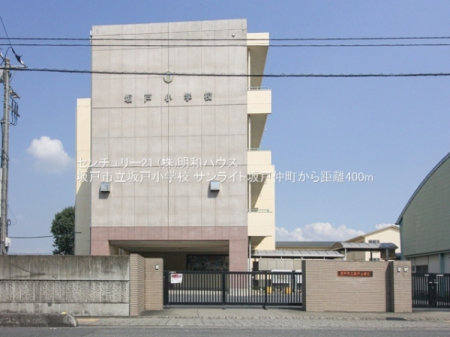 ���ӊ� �y���w�Z�z�F400m��ˎs����ˏ��w�Z