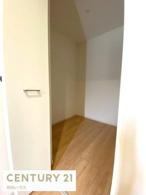 ���[ ���փz�[����W-�N���[�[�b�g�I