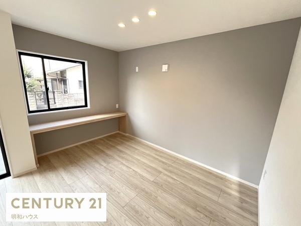 ���r���O �茳�̖��邢�������ȃJ�t�F�J�E���^�[�I