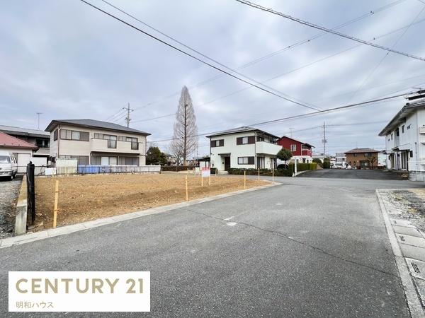 �O�ʓ��H�܂ތ��n�ʐ^ �Ԓʂ�͑����Ȃ��̂ň��S���S�ł���