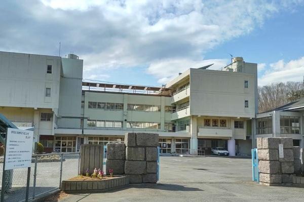 ���ӊ� �y���w�Z�z�F2800m�z�����w�Z