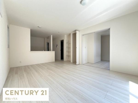 ���r���O 1�����E�Ƒ��̏Ί炪����e���̋�ԁI