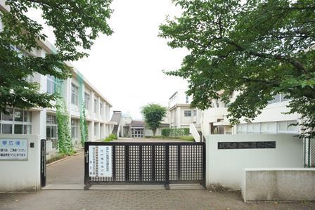 ���ӊ� �y���w�Z�z�F600m��ˎs���������w�Z