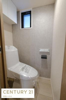 �g�C�� �E�H�V�����b�g�g�C���E���[�I����