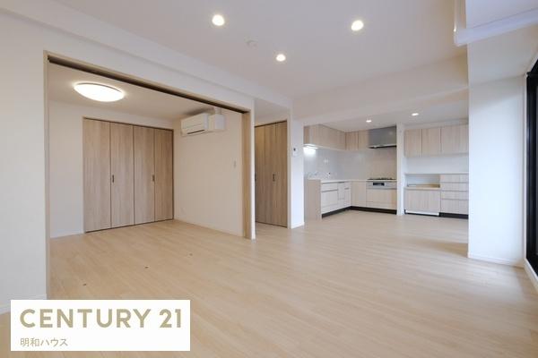 ���r���O LDK20���@�Ƒ��̌e���̋��