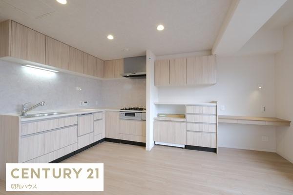 �L�b�`�� �򐅊�E�H��@�t L���^�V�X�e���L�b�`��