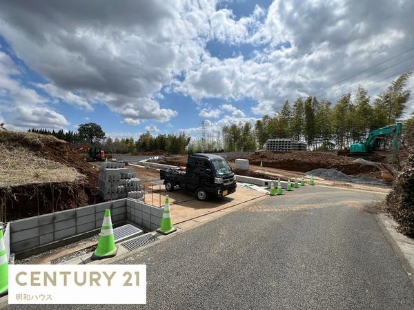 �O�ʓ��H�܂ތ��n�ʐ^ �s�s�K�X�E�{�����G���A