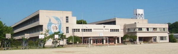 ���ӊ� �y���w�Z�z�F960m�����R�s�������w�Z