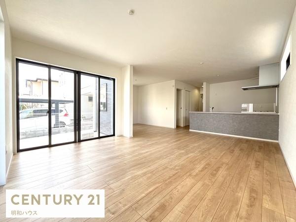 ���r���O 2�����E�L�XLDK22.7���I