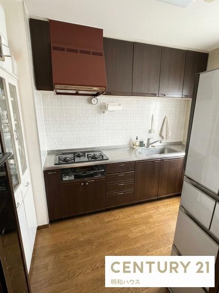 �L�b�`�� ���[���������񂠂�L�b�`���I