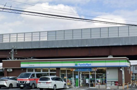 ���ӊ� �y�R���r�j�z�F382m�t�@�~���[�}�[�g��z�����l���ړX