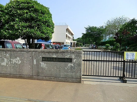 ���ӊ� �y���w�Z�z�F1600m�����s�������k���w�Z