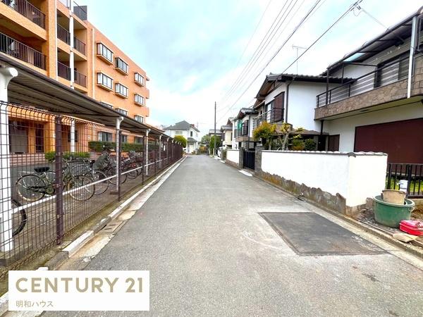 �O�ʓ��H�܂ތ��n�ʐ^ 6�����{�����\��I