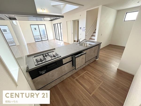 ���r���O 3�����E��������22�����r���O�����́I