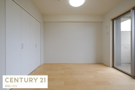 �m�� �m��5��