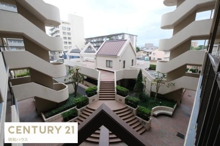 Z˂̒]ʐ^ Ɍ̂WłI